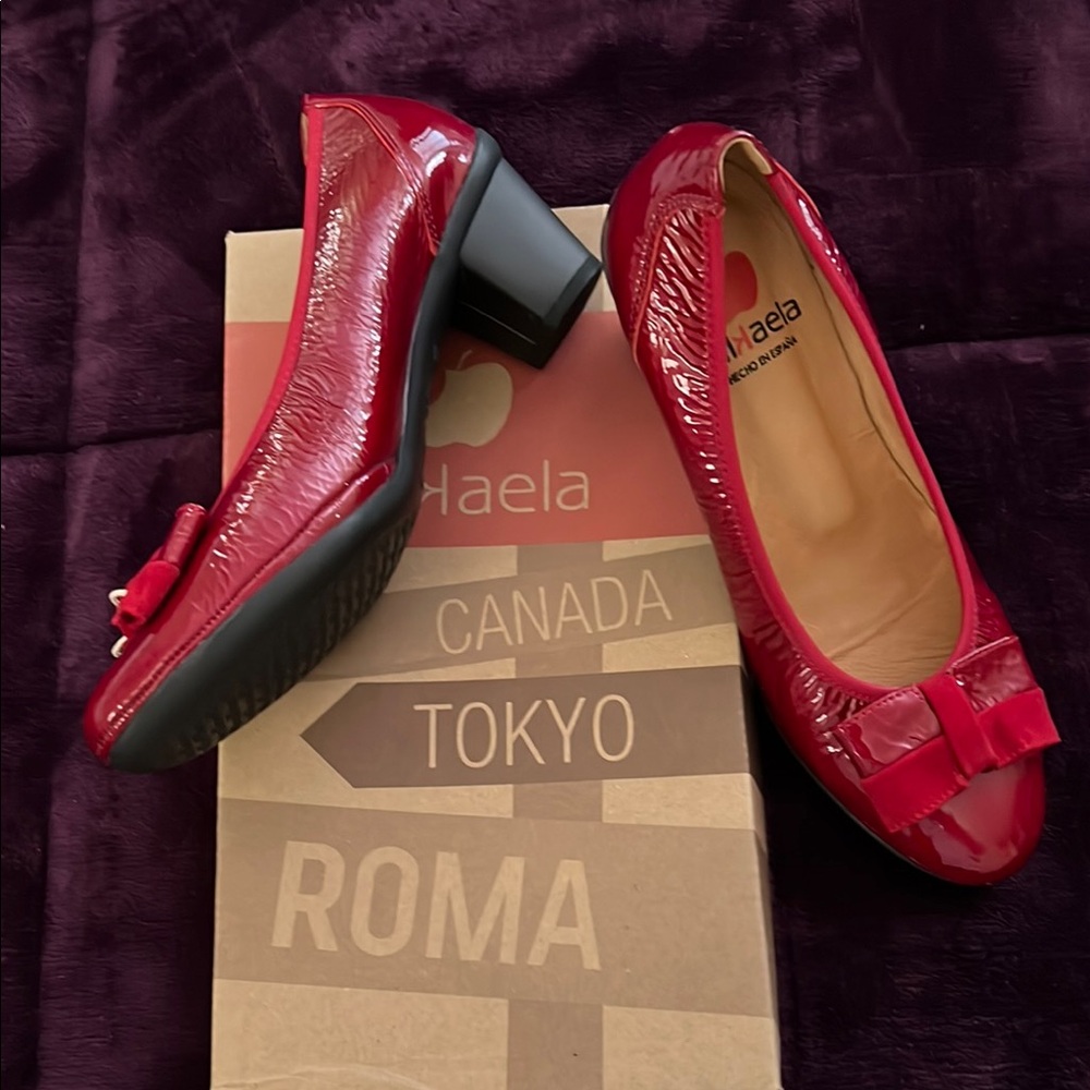 Red Patent Leather Heels with Decorative Bow